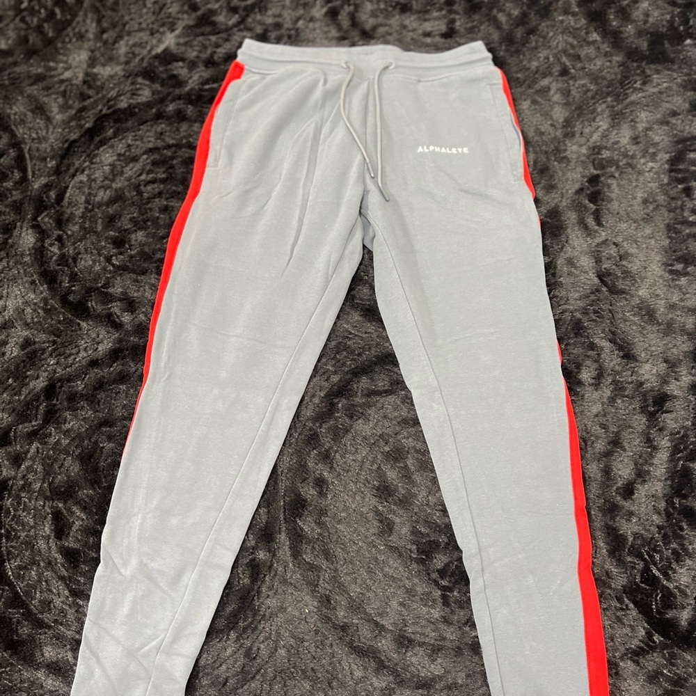 Alphalete joggers size medium